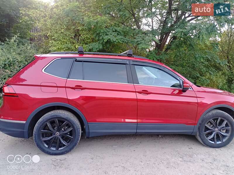 Позашляховик / Кросовер Volkswagen Tiguan 2022 в Рахові