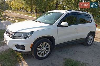 Внедорожник / Кроссовер Volkswagen Tiguan 2017 в Близнюках