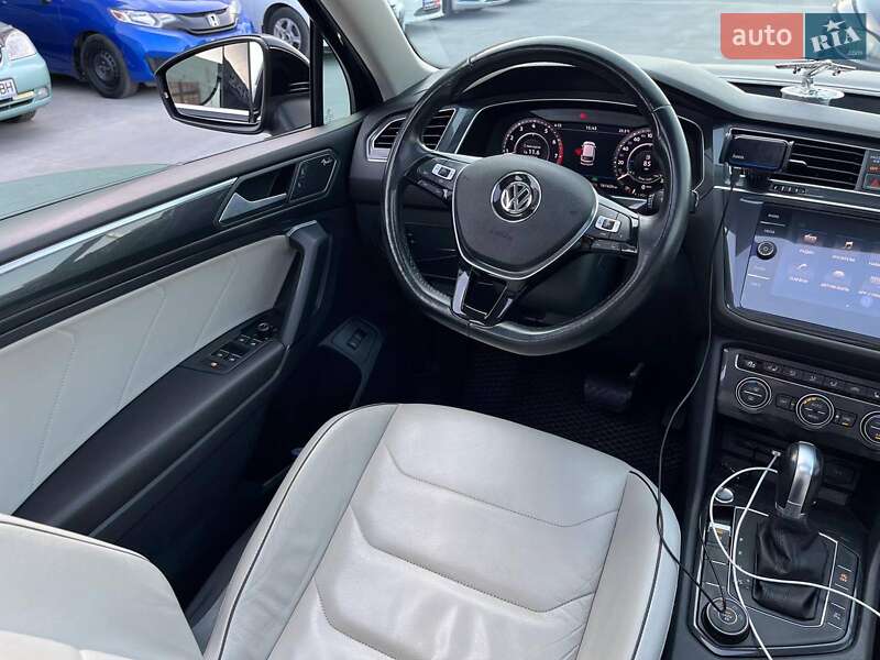 Позашляховик / Кросовер Volkswagen Tiguan 2018 в Львові