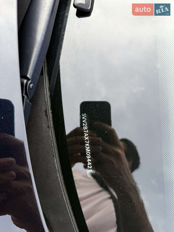 Позашляховик / Кросовер Volkswagen Tiguan 2019 в Києві фото 15 Позашляховик / Кросовер Volkswagen Tiguan 2019 в Києві