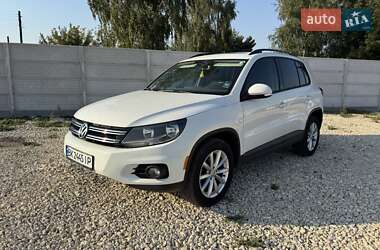 Внедорожник / Кроссовер Volkswagen Tiguan 2016 в Радивилове
