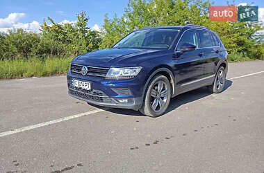 Внедорожник / Кроссовер Volkswagen Tiguan 2019 в Буске
