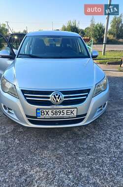 Позашляховик / Кросовер Volkswagen Tiguan 2010 в Нетішині