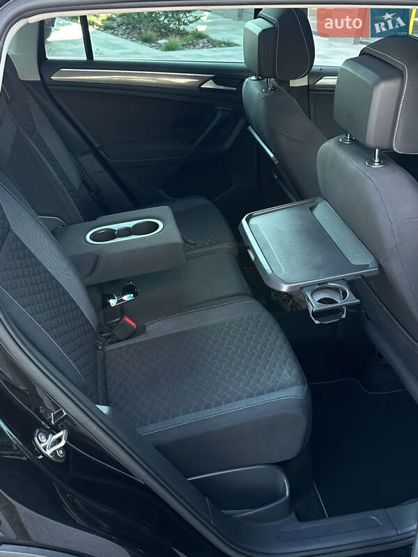 Внедорожник / Кроссовер Volkswagen Tiguan 2018 в Киеве