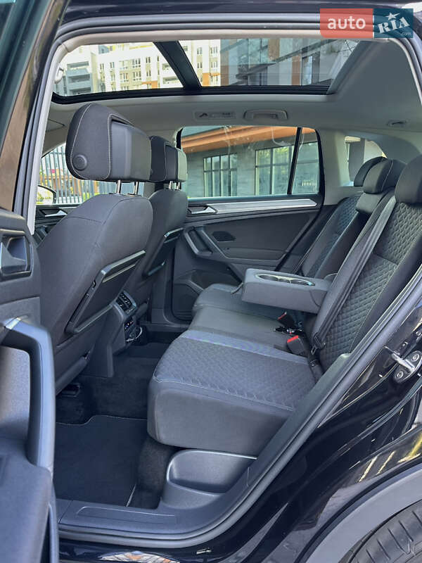 Внедорожник / Кроссовер Volkswagen Tiguan 2018 в Киеве