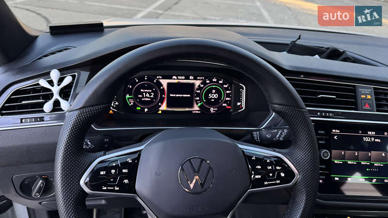 Внедорожник / Кроссовер Volkswagen Tiguan 2023 в Южноукраинске