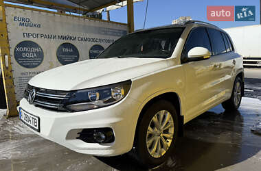 Позашляховик / Кросовер Volkswagen Tiguan 2014 в Києві