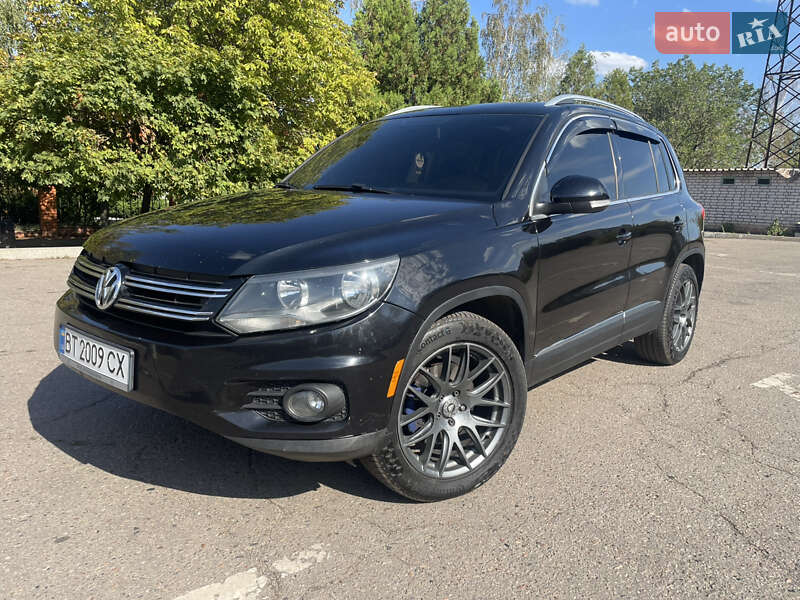 Позашляховик / Кросовер Volkswagen Tiguan 2013 в Кривому Розі