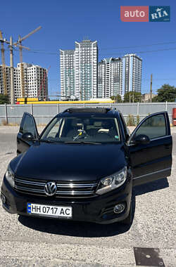 Позашляховик / Кросовер Volkswagen Tiguan 2014 в Одесі