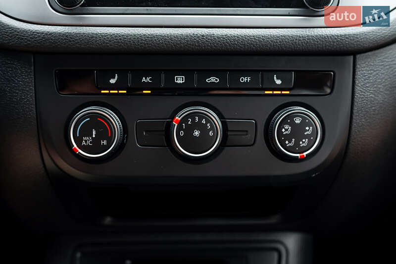 Внедорожник / Кроссовер Volkswagen Tiguan 2016 в Киеве