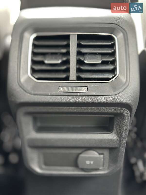 Внедорожник / Кроссовер Volkswagen Tiguan 2018 в Черновцах