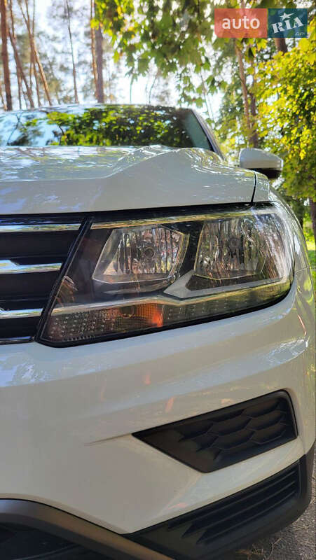 Внедорожник / Кроссовер Volkswagen Tiguan 2018 в Киеве