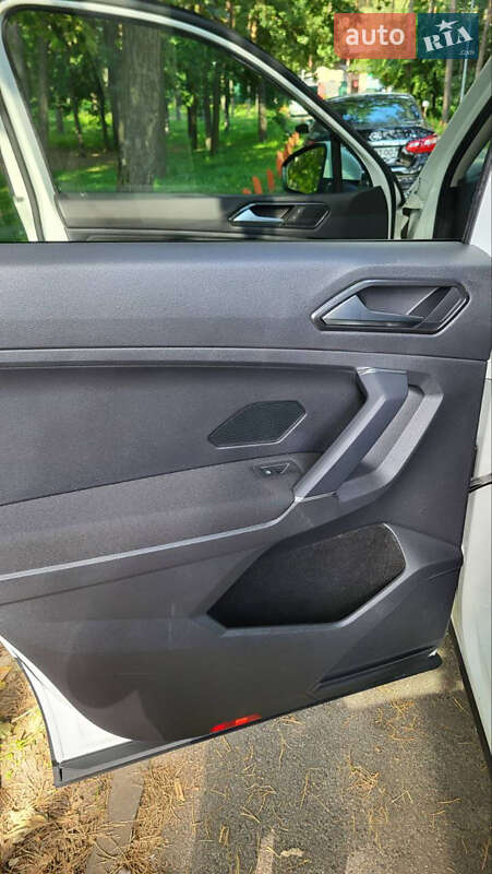 Внедорожник / Кроссовер Volkswagen Tiguan 2018 в Киеве