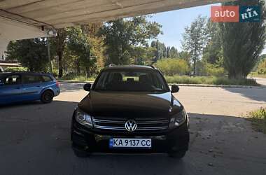 Внедорожник / Кроссовер Volkswagen Tiguan 2016 в Киеве