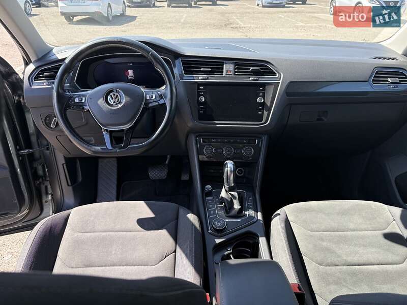 Внедорожник / Кроссовер Volkswagen Tiguan 2017 в Киеве