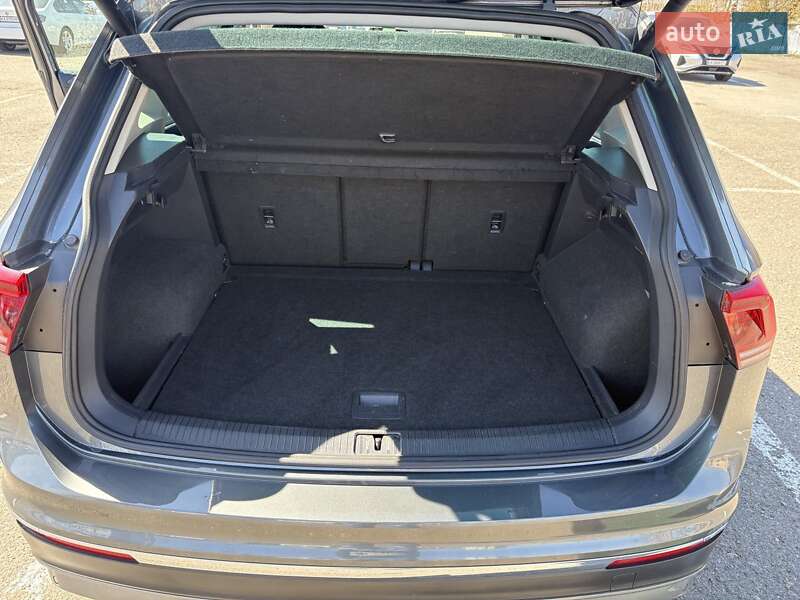 Внедорожник / Кроссовер Volkswagen Tiguan 2017 в Киеве