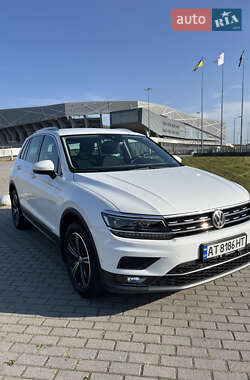 Внедорожник / Кроссовер Volkswagen Tiguan 2018 в Львове