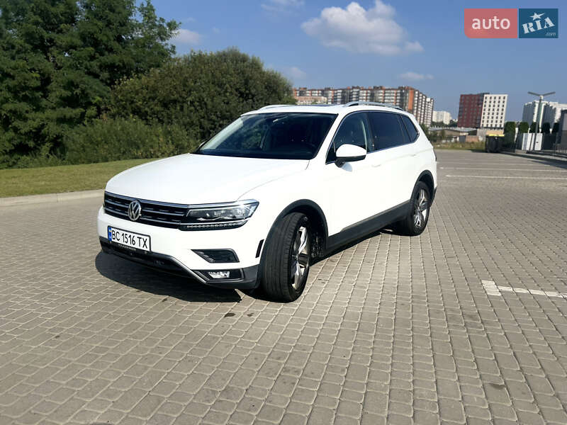 Внедорожник / Кроссовер Volkswagen Tiguan 2018 в Львове