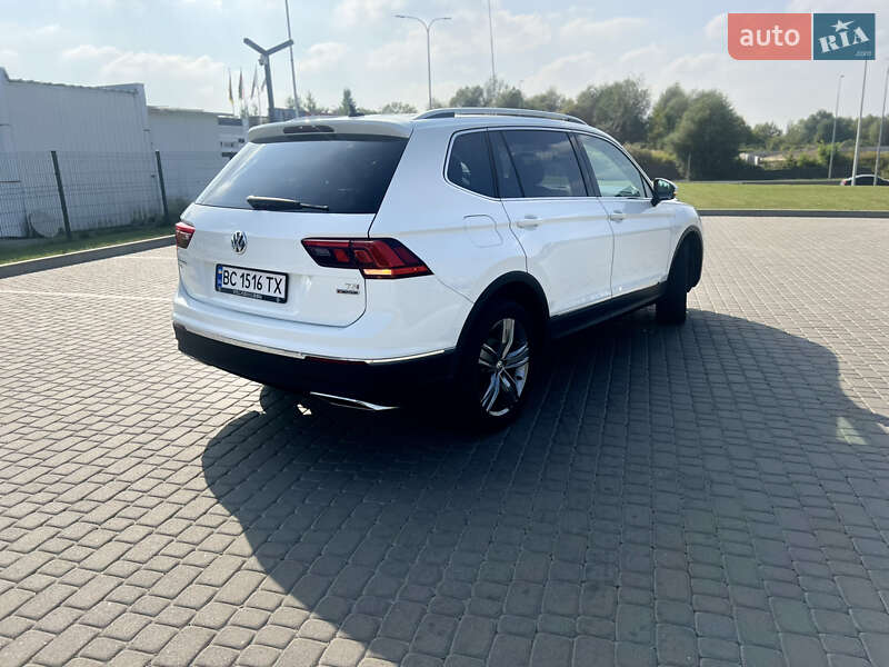 Внедорожник / Кроссовер Volkswagen Tiguan 2018 в Львове