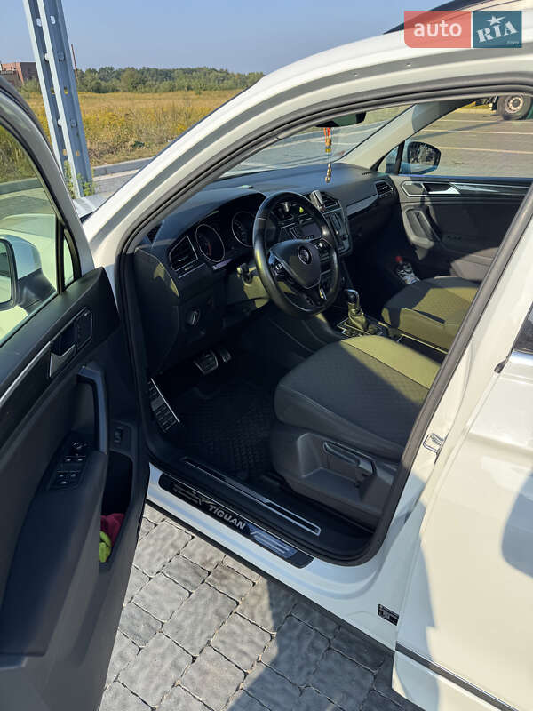 Внедорожник / Кроссовер Volkswagen Tiguan 2016 в Львове фото 9 Внедорожник / Кроссовер Volkswagen Tiguan 2016 в Львове