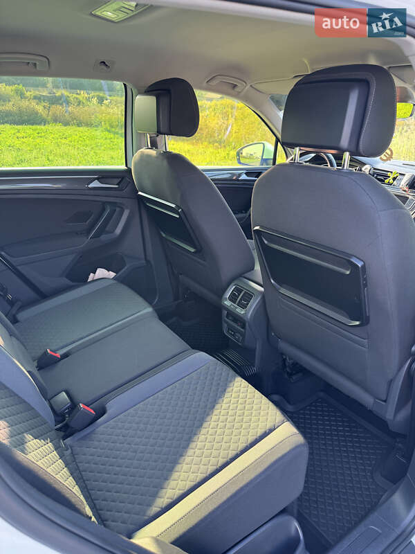 Внедорожник / Кроссовер Volkswagen Tiguan 2016 в Львове фото 17 Внедорожник / Кроссовер Volkswagen Tiguan 2016 в Львове