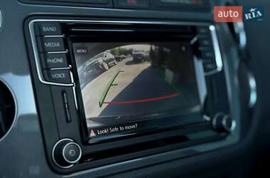 Внедорожник / Кроссовер Volkswagen Tiguan 2016 в 