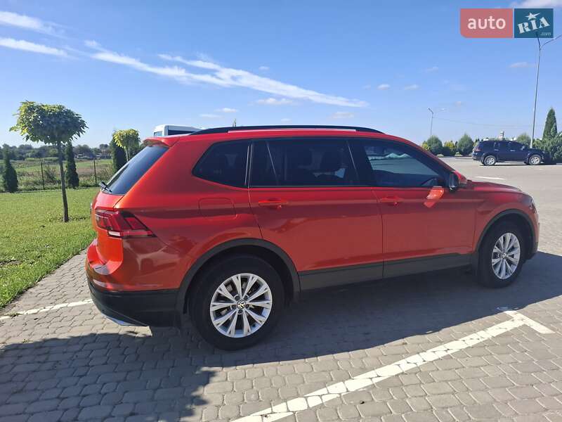 Внедорожник / Кроссовер Volkswagen Tiguan 2018 в Шепетовке