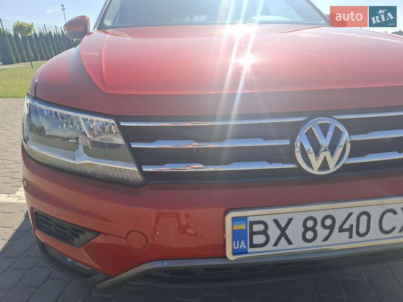 Внедорожник / Кроссовер Volkswagen Tiguan 2018 в Шепетовке
