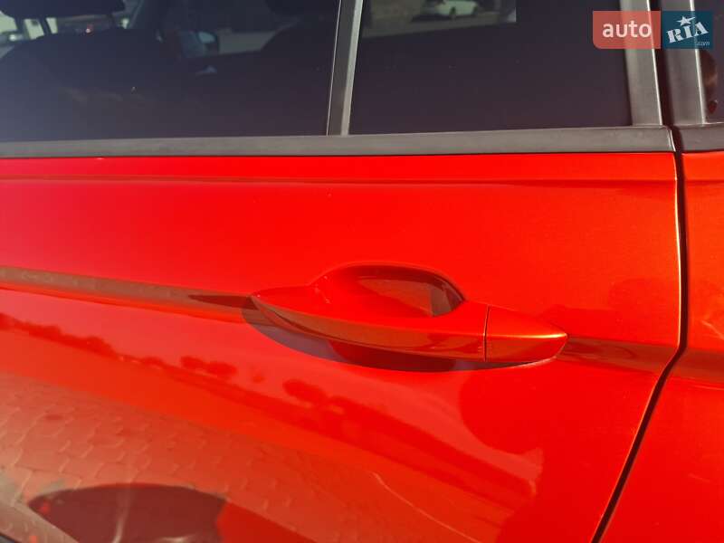 Внедорожник / Кроссовер Volkswagen Tiguan 2018 в Шепетовке