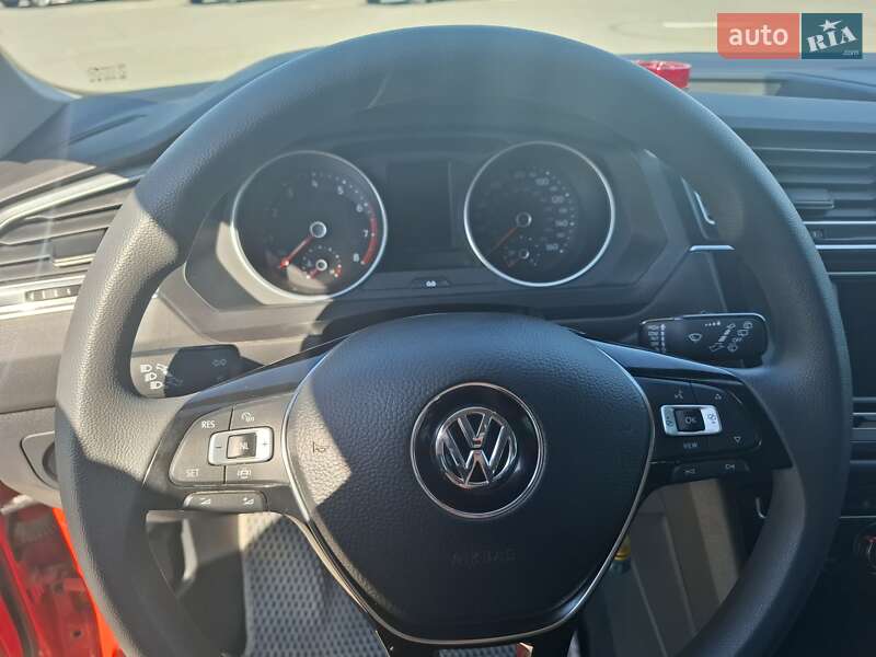 Внедорожник / Кроссовер Volkswagen Tiguan 2018 в Шепетовке
