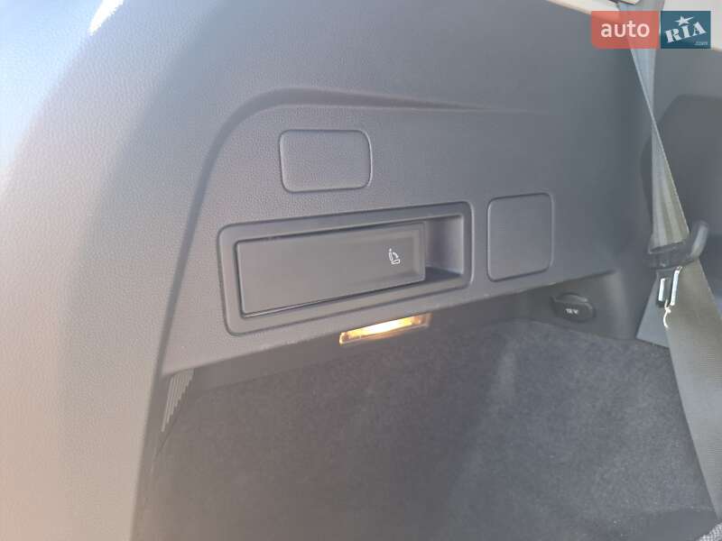 Внедорожник / Кроссовер Volkswagen Tiguan 2018 в Шепетовке