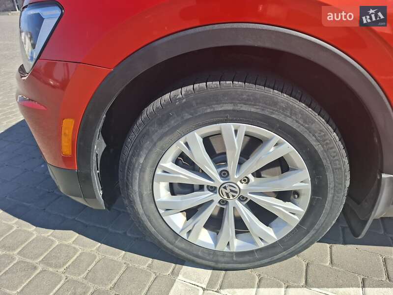 Внедорожник / Кроссовер Volkswagen Tiguan 2018 в Шепетовке
