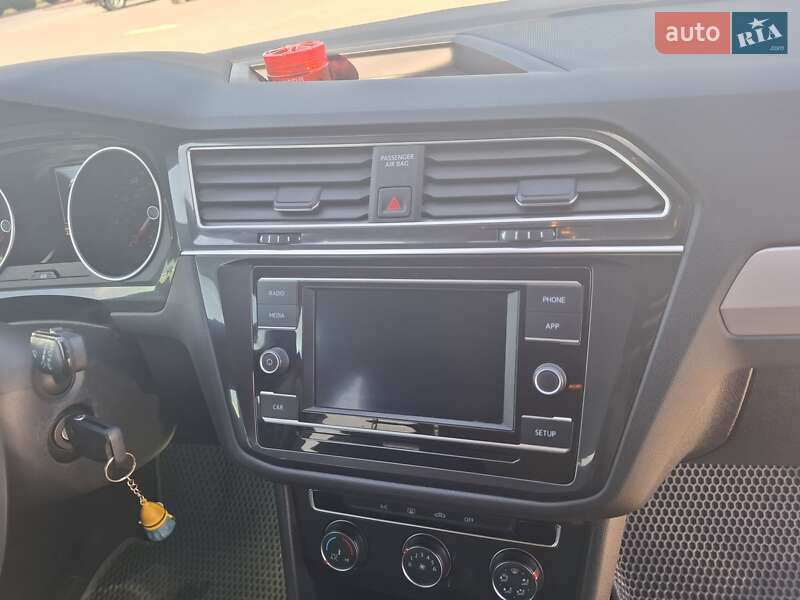 Внедорожник / Кроссовер Volkswagen Tiguan 2018 в Шепетовке