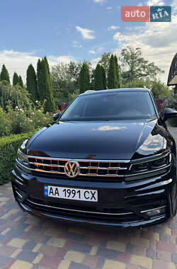 Внедорожник / Кроссовер Volkswagen Tiguan 2018 в Киеве