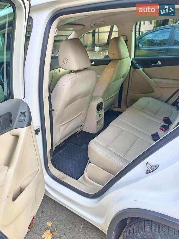 Внедорожник / Кроссовер Volkswagen Tiguan 2013 в Кривом Роге