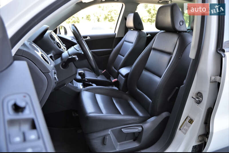 Внедорожник / Кроссовер Volkswagen Tiguan 2013 в Харькове
