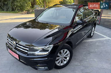 Позашляховик / Кросовер Volkswagen Tiguan 2017 в Стрию