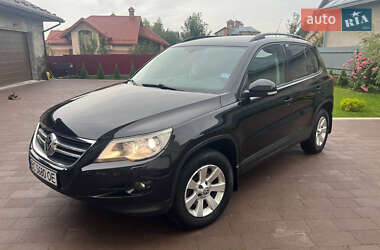 Внедорожник / Кроссовер Volkswagen Tiguan 2008 в Куликове