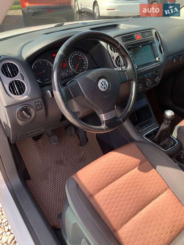 Внедорожник / Кроссовер Volkswagen Tiguan 2008 в Львове