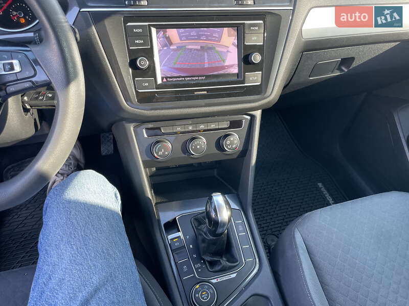 Внедорожник / Кроссовер Volkswagen Tiguan 2018 в Львове