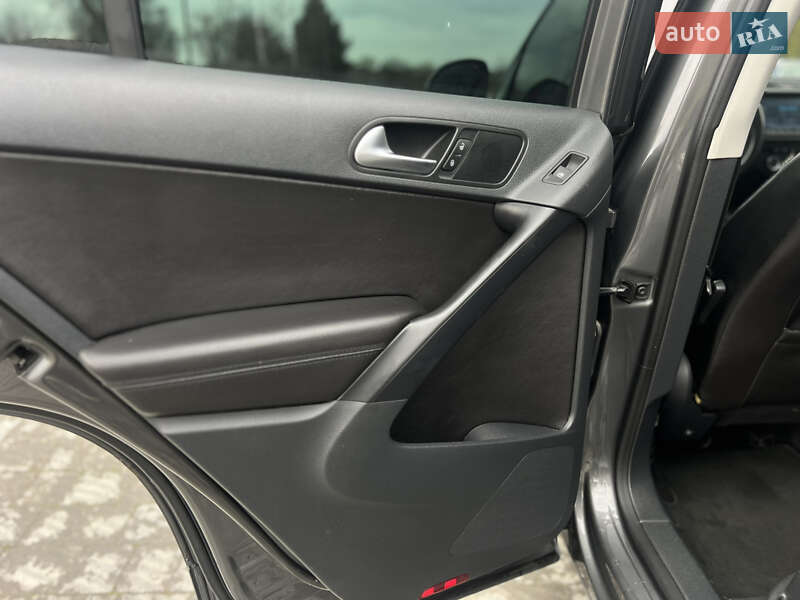 Внедорожник / Кроссовер Volkswagen Tiguan 2013 в Львове