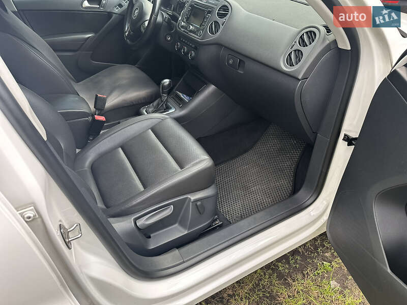 Позашляховик / Кросовер Volkswagen Tiguan 2012 в Києві
