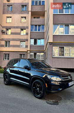 Позашляховик / Кросовер Volkswagen Tiguan 2014 в Харкові