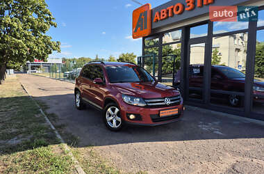 Внедорожник / Кроссовер Volkswagen Tiguan 2015 в Кропивницком