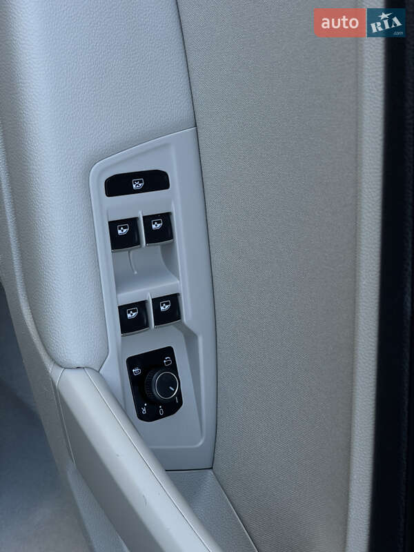 Позашляховик / Кросовер Volkswagen Tiguan 2019 в Бердичеві