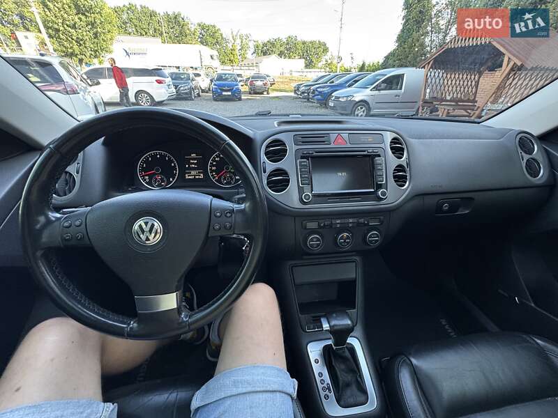 Внедорожник / Кроссовер Volkswagen Tiguan 2009 в Виннице