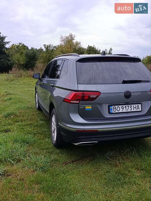 Внедорожник / Кроссовер Volkswagen Tiguan 2018 в Лановцах