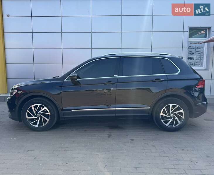 Внедорожник / Кроссовер Volkswagen Tiguan 2018 в Днепре