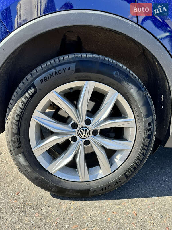 Внедорожник / Кроссовер Volkswagen Tiguan 2018 в Киеве