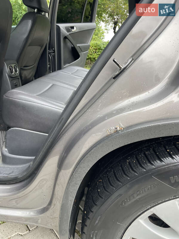 Внедорожник / Кроссовер Volkswagen Tiguan 2010 в Черновцах